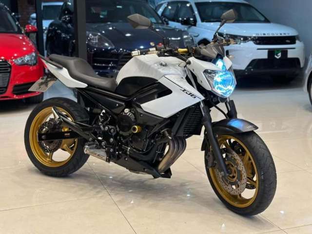 YAMAHA XJ6 N 2013