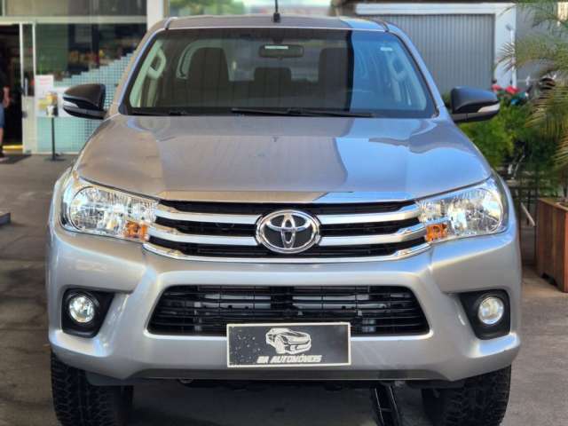 Toyota Hilux 4x4 SR