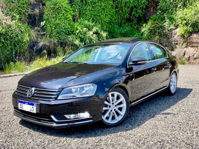 VOLKSWAGEN PASSAT à venda.