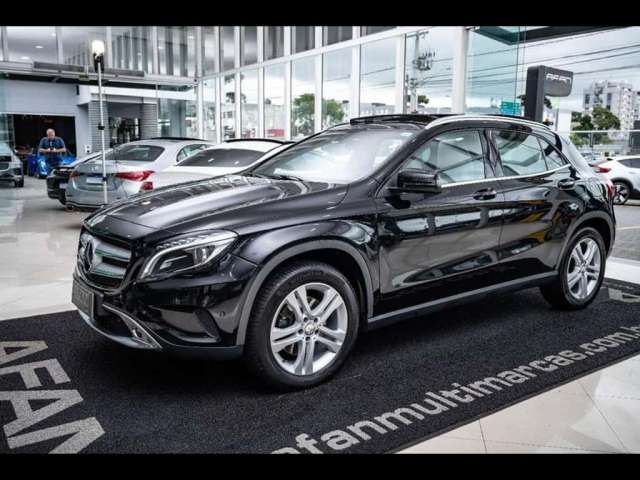 MERCEDES-BENZ GLA250 ENDURO 2.0T 211CV C/TETO AUT./2016