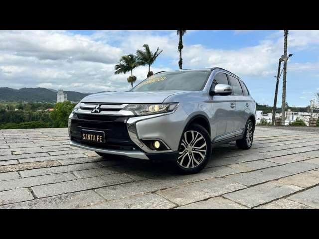 Mitsubishi Outlander MMC  2.0 - Prata - 2015/2016