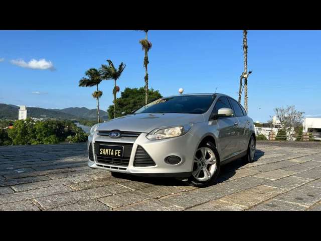 Ford Focus S 1.6  - Prata - 2014/2015