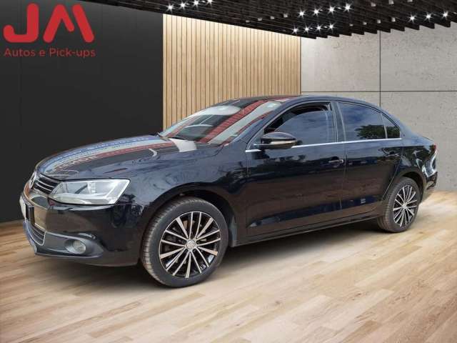 Volkswagen Jetta Highline 2.0 TSI 16V 4p Tiptronic  - Preta - 2014/2014