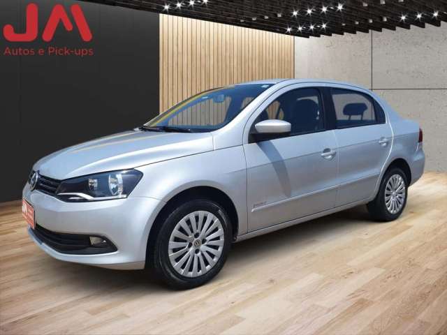 Volkswagen Voyage 1.0 City Mi Total Flex 8V 4p - Prata - 2013/2014