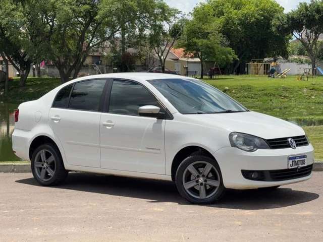 VOLKSWAGEN POLO SEDAN 1.6 2014