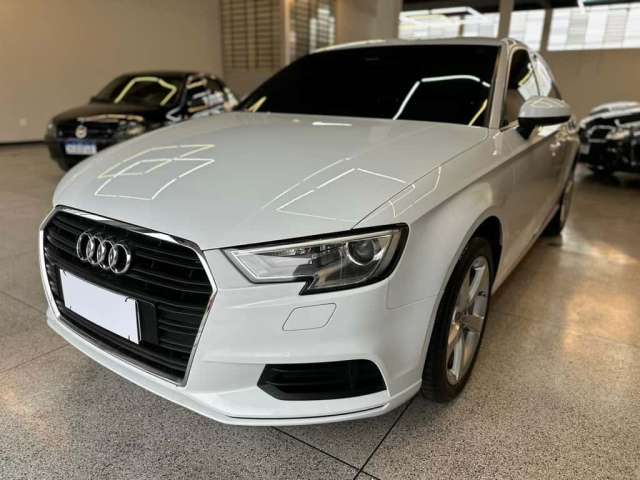 AUDI A3 Sedan 1.4 TFSI Flex Tiptronic 4p