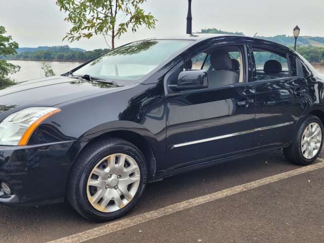 NISSAN SENTRA à venda.