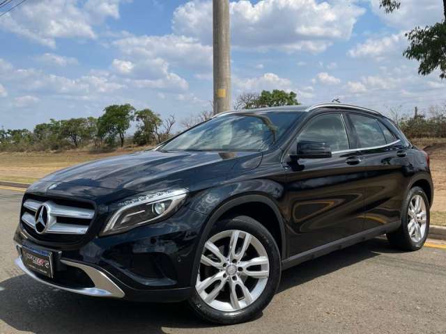 Mercedes Benz - GLA 200 - 2016