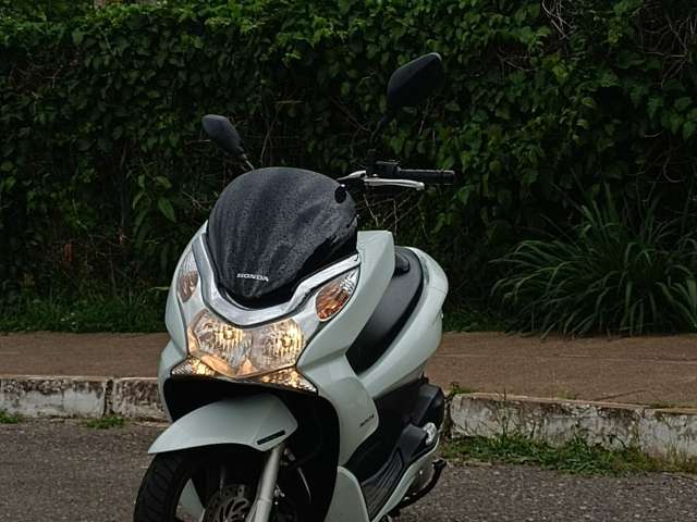 HONDA PCX 150 à venda.