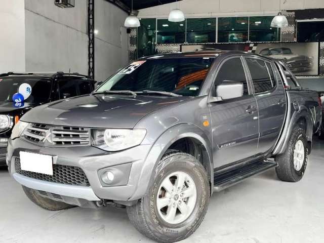 MITSUBISHI L200 TRITON à venda.