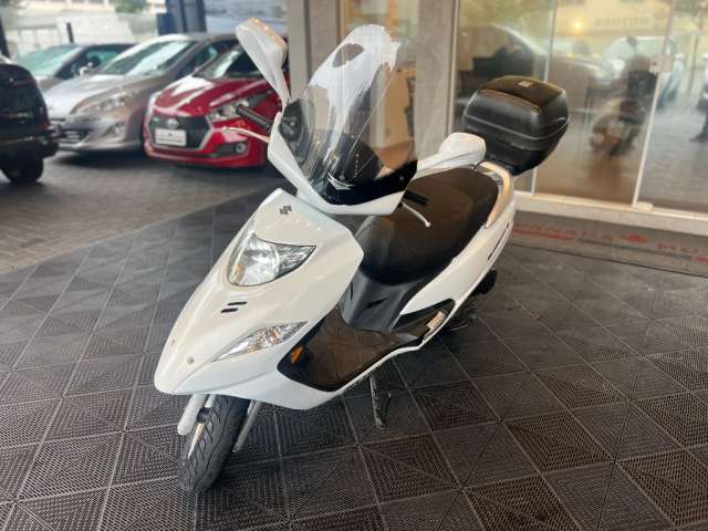 Suzuki Burgman I 125cc 2012 Branca