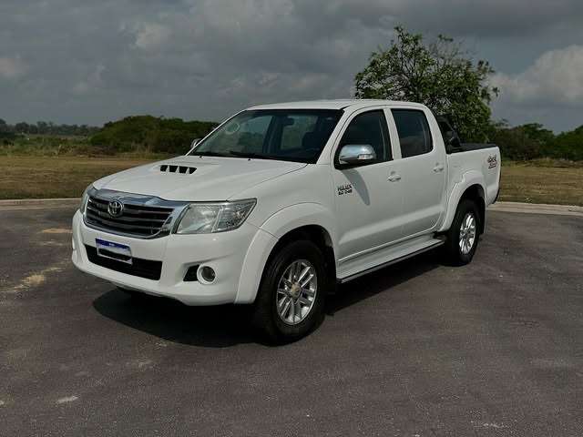 Vendo Hilux SRV 2014