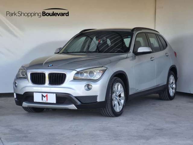 BMW X1 18I S-DRIVE 2.0 4X2  GASOLINA 4P AUTOMÁTICO - 2014