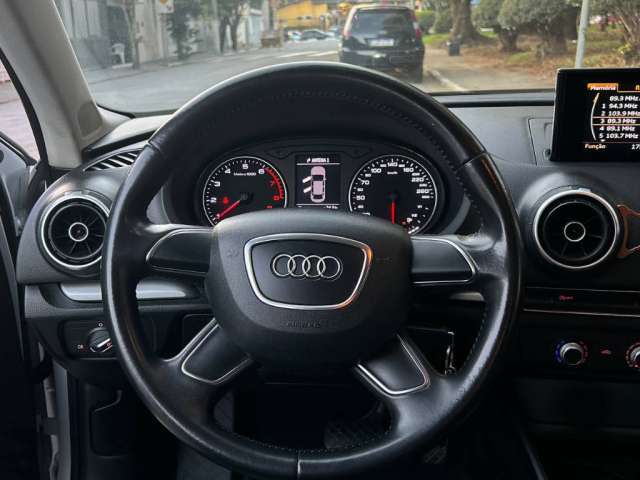 Audi A3 1.4 Tiptronic Imperdível - Abaixo da Fipe