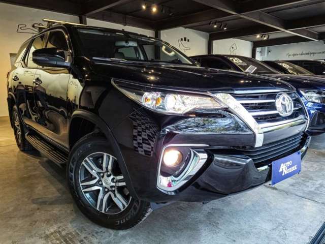 TOYOTA HILUX SW4