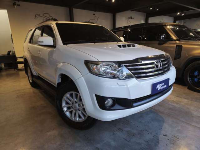 TOYOTA HILUX SW4