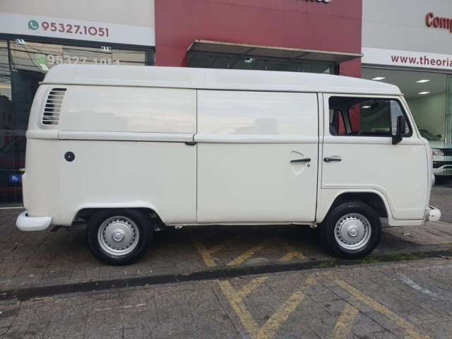 VOLKSWAGEN KOMBI