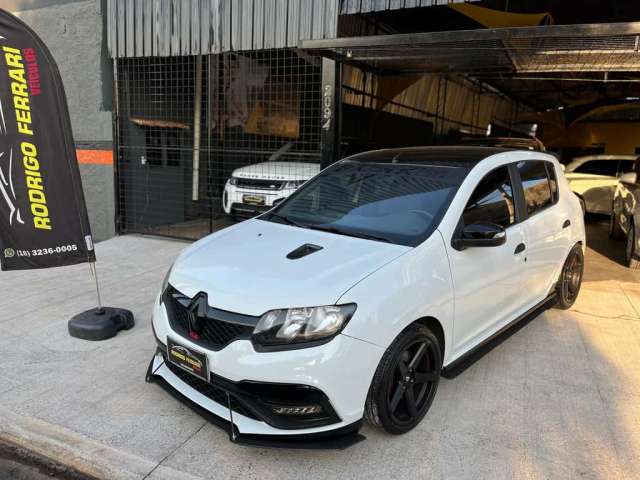 Renault Sandero RS Racing Spirit Flex 2.0 16V 5p  - Branca - 2021/2022