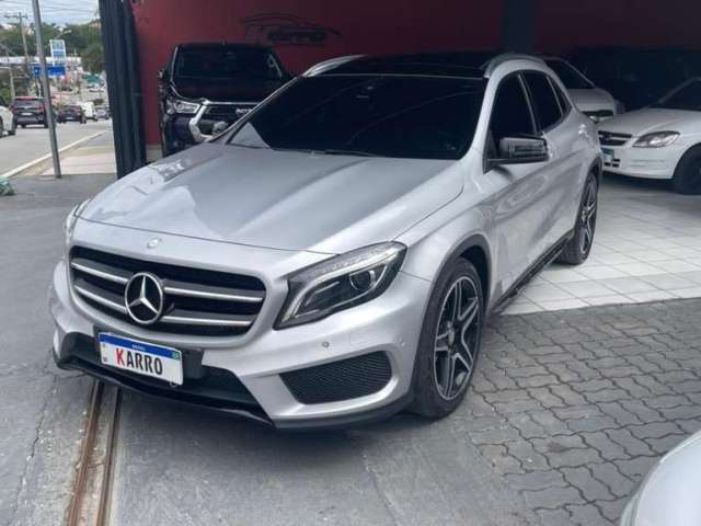 MERCEDES-BENZ GLA 250