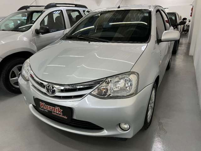 TOYOTA ETIOS XLS 1.5 16V 2013