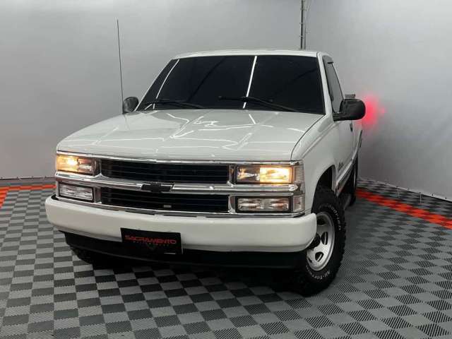 Chevrolet Silverado 4.1 Diesel - Branca - 1998/1998