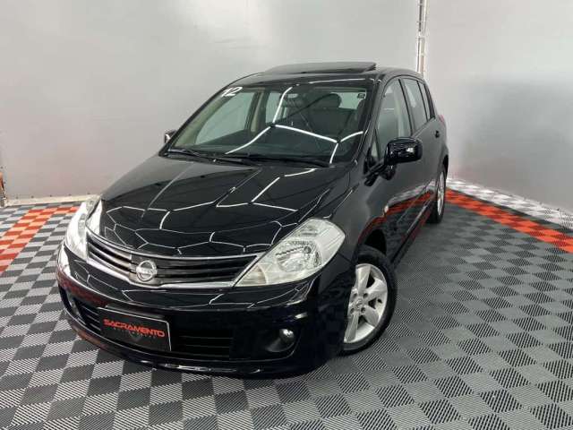 Nissan Tiida SL 1.8/1.8 Flex 16V Aut.  - Preta - 2011/2012