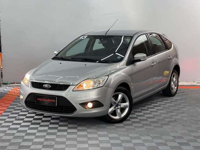 Ford Focus 1.6 S/SE/SE Plus Flex 8V/16V  5p  - Prata - 2012/2013