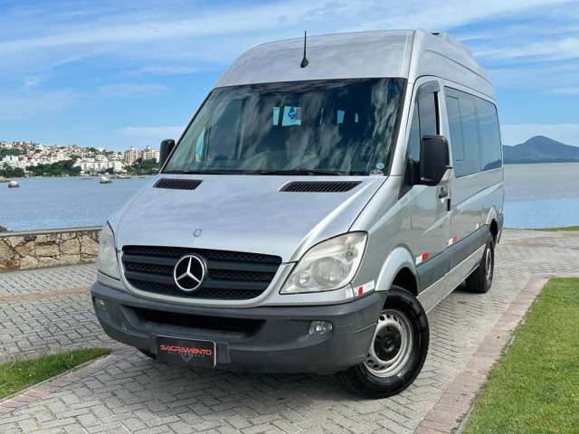 Mercedes-Benz Sprinter 415 Van Luxo TA 2.2 Diesel - Prata - 2013/2014