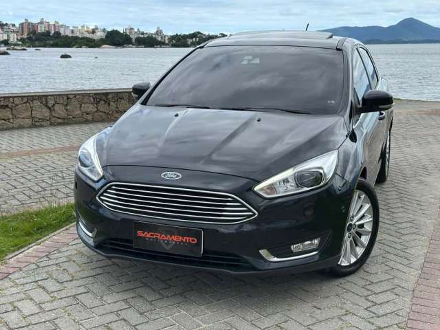 Ford Focus TITANIUM Plus 2.0  AUT. - Preta - 2016/2017