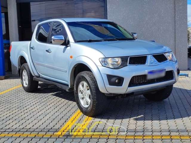 Mitsubishi L200 TRITON 3.2 HPE 4X4 CD 16V TURBO INTERCOOLER DIESEL 4P MANUAL