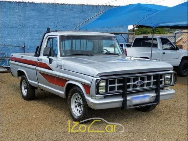 Ford F-1000 3.9 SUPER SÉRIE CS 8V DIESEL 2P MANUAL