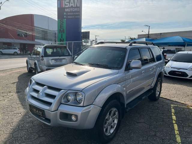 PAJERO SPORT HPE 2.5 AUT 2010