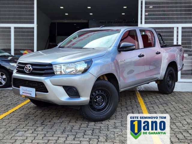 TOYOTA HILUX 2.8 POWER PACK 4X4 CD 16V DIESEL 4P MANUAL