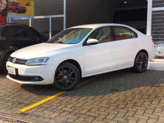 VOLKSWAGEN JETTA 2.0 COMFORTLINE FLEX 4P TIPTRONIC