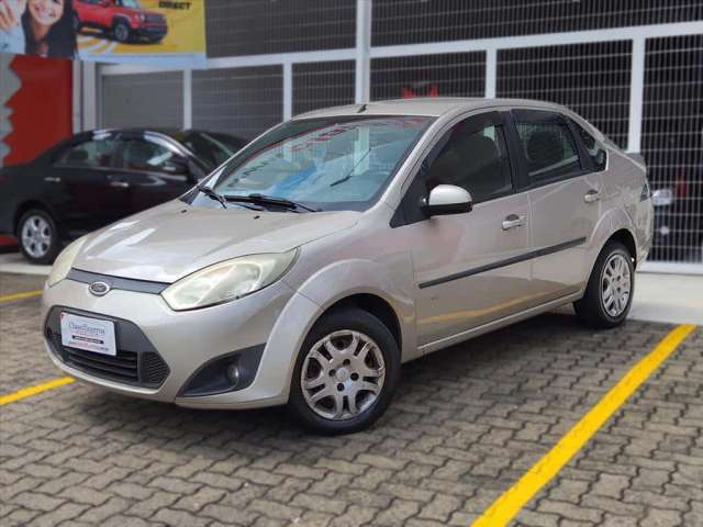 FORD FIESTA 1.6 ROCAM SE SEDAN 8V FLEX 4P MANUAL