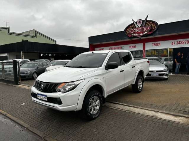 Mitsubishi L200 Triton Sport GLS 2.4 CD Diesel Mec.