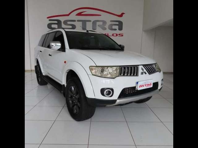 MITSUBISHI DAKAR HPE 3.2 4X4 T.I DIES 5P AUT 2013