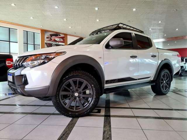 MITSUBISHI TRITON SPORT SAVANA 2023