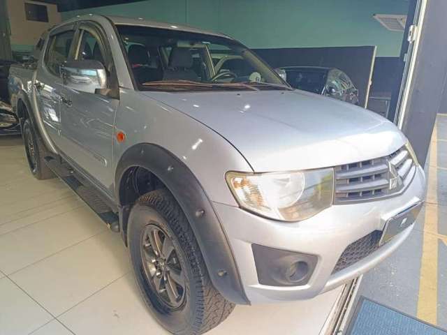 MITSUBISHI L200 TRITON 3.2 D 2013