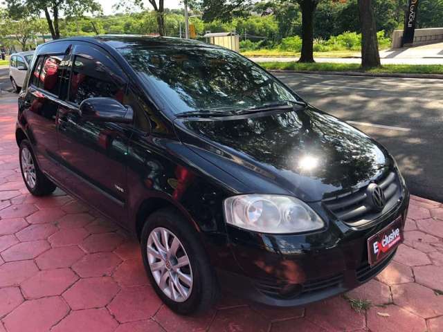 Volkswagen Fox City 1.0 Mi/ 1.0Mi Total Flex 8V 5p  - Preta - 2008/2009