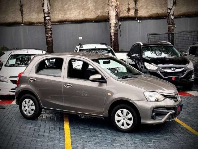 TOYOTA ETIOS