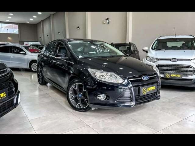 Ford Focus Titanium 2.0 Powershift