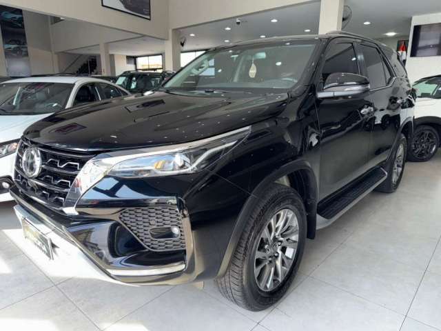 TOYOTA HILUX SW4