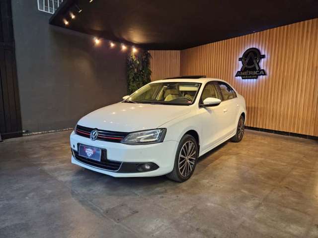 Volkswagen Jetta 2014 2.0 tsi highline 211cv gasolina 4p tiptronic