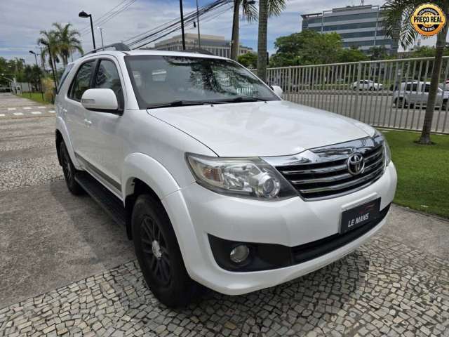 Toyota Hilux sw4 2015 2.7 sr 7 lugares 4x2 16v flex 4p automático