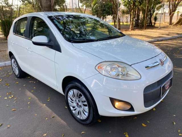 FIAT PALIO 1.6 ESSENCE MANUAL 2014