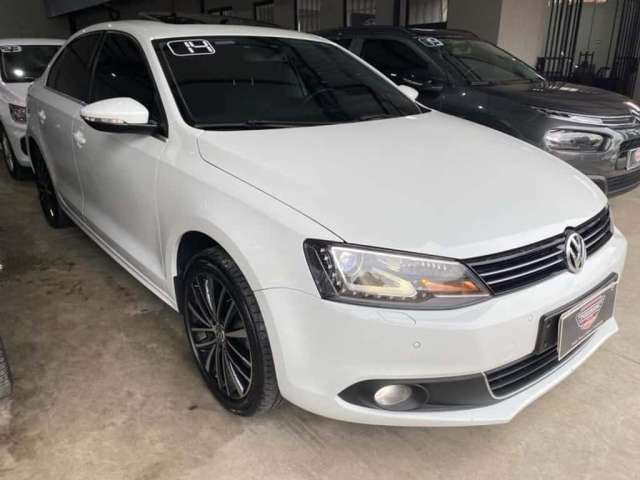 VOLKSWAGEN JETTA 2.0 TSI HIGHLINE 211 CV AUTOMÁTICO 2014