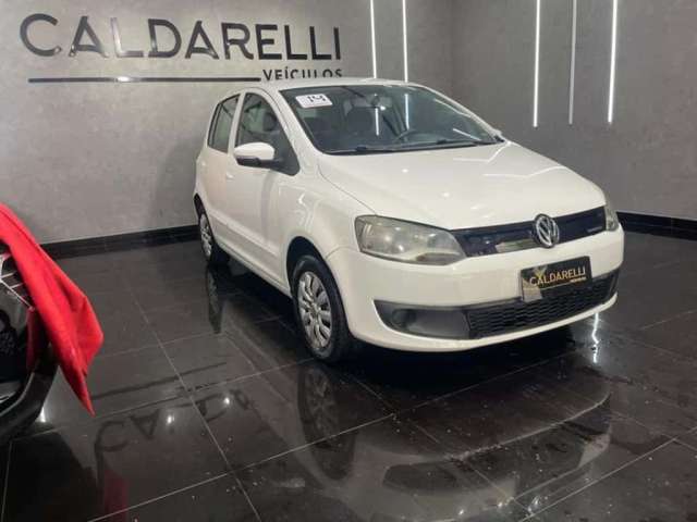 VOLKSWAGEN FOX 1.0 BLUEM. GII 2014