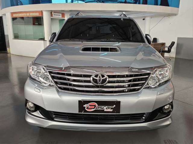 SW4 HILUX SRV 3.0 4X4 (7 LUGARES) 2015 TOYOTA