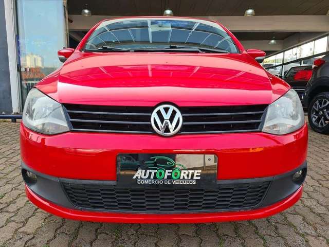 Volkswagen Fox 1.6 GII - Vermelha - 2012/2013